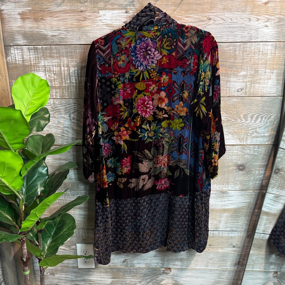 Johnny Was Multicolor Floral Velvet Kimono - Picture 2 of 3